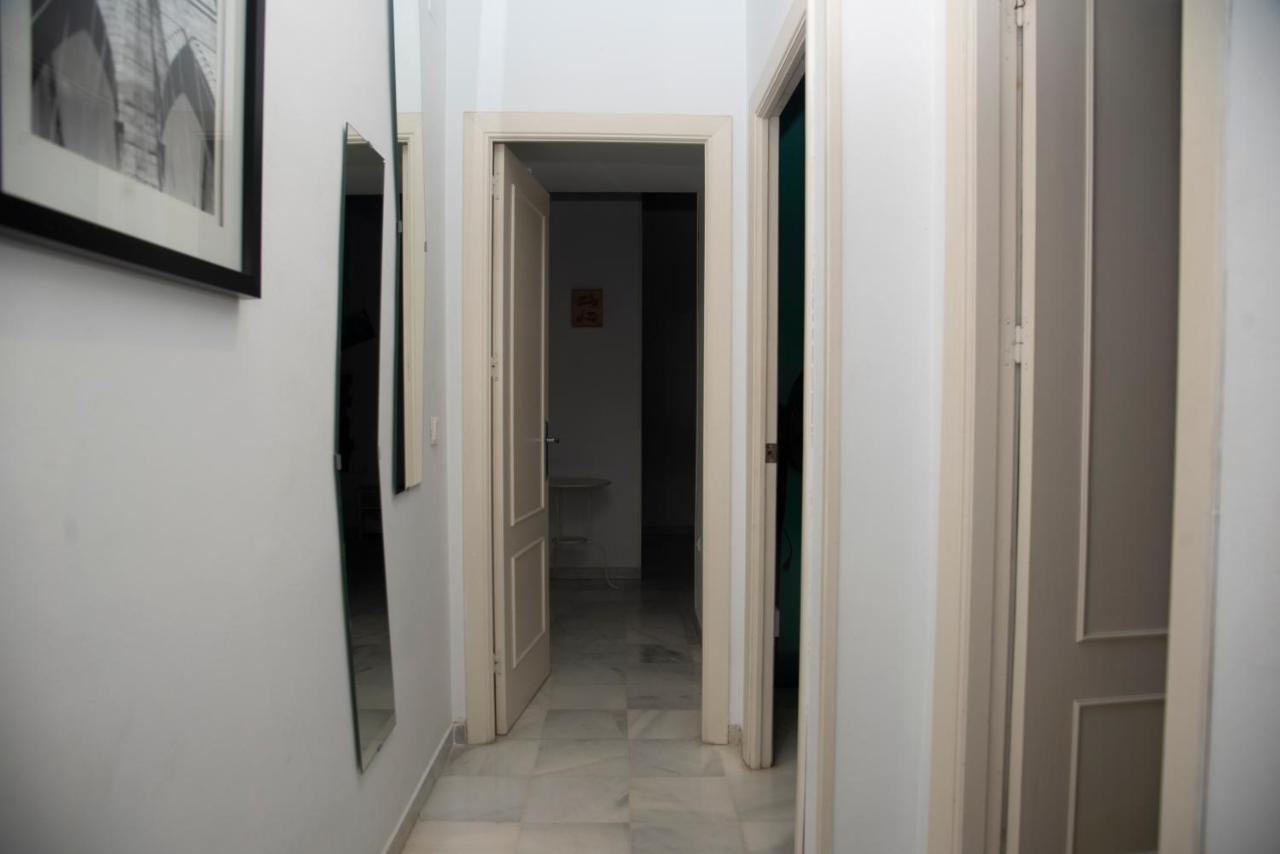 180 Home Ideal Apartamento Con Patio San Bernardo 2 セビリア エクステリア 写真